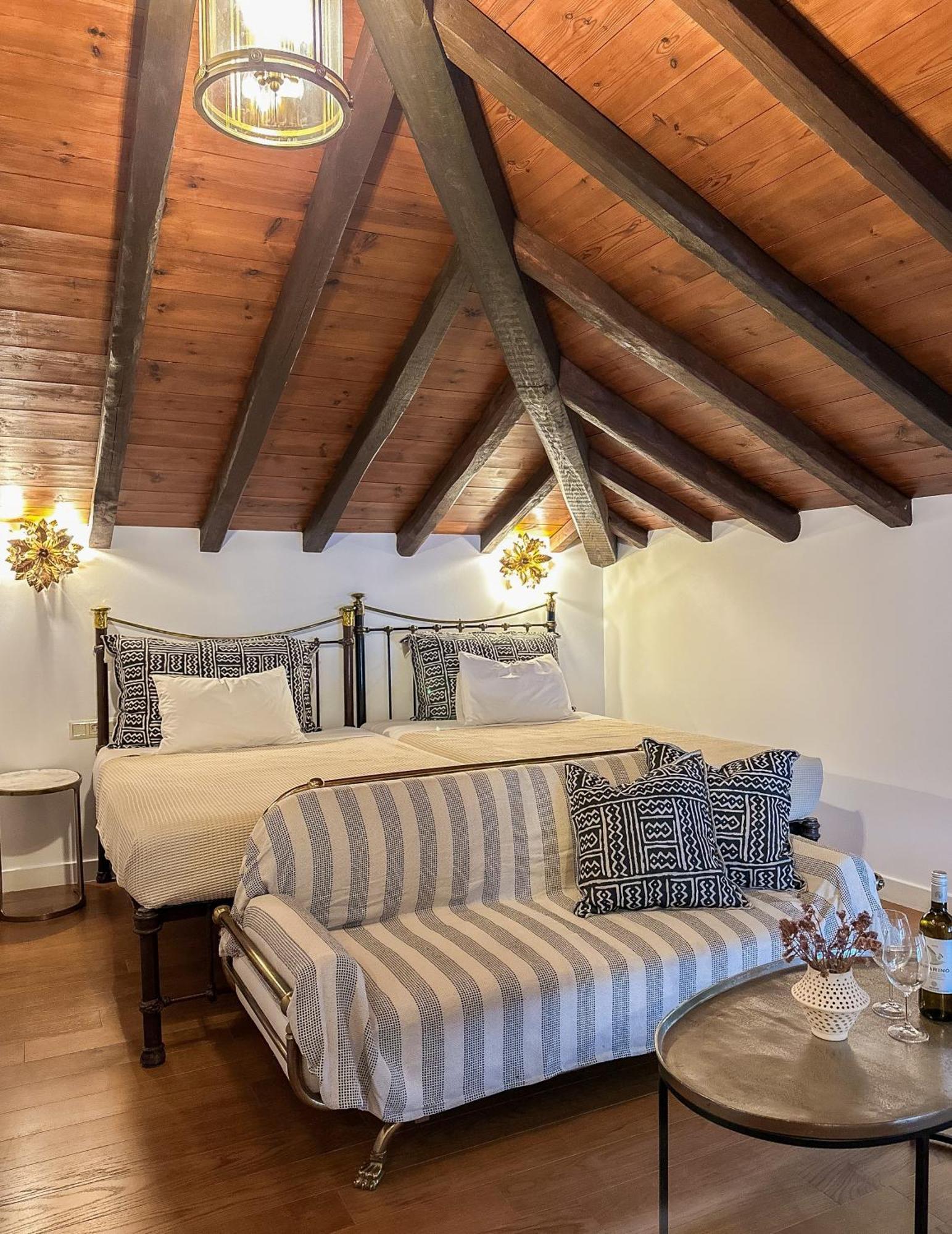 Ourania'S Mansion Hotell Skiathos stad Exteriör bild
